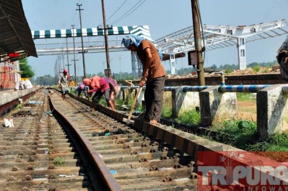 BG Conversion:  Track laying work at Agartala railway station to be completed by January 2016, major transportation problems during Durga Puja as NH-44 paralyzed, no Trains